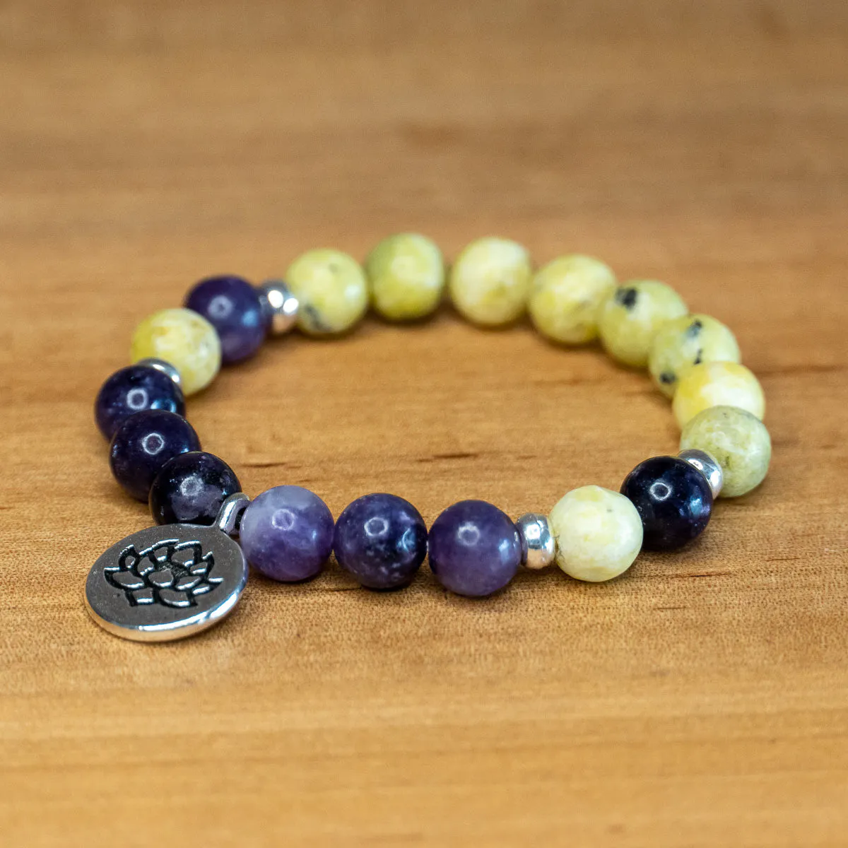 Pulsera de Amatista y Howlita