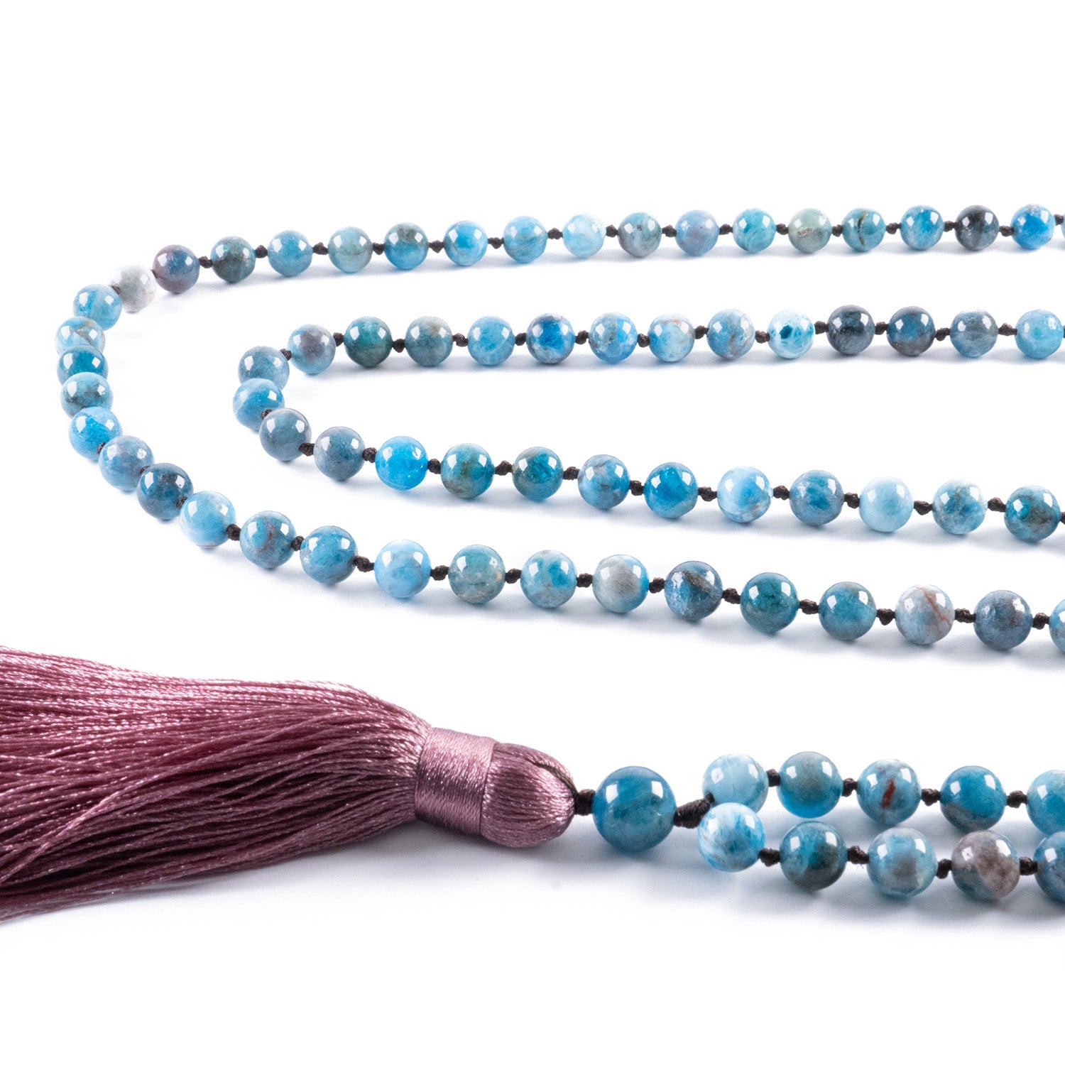 Collar de intención de apatita natural en tonos azules con borla malva